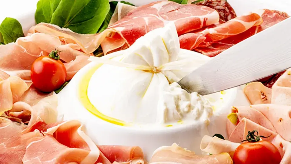 イタリア人職人のフレッシュ・ブッラータ