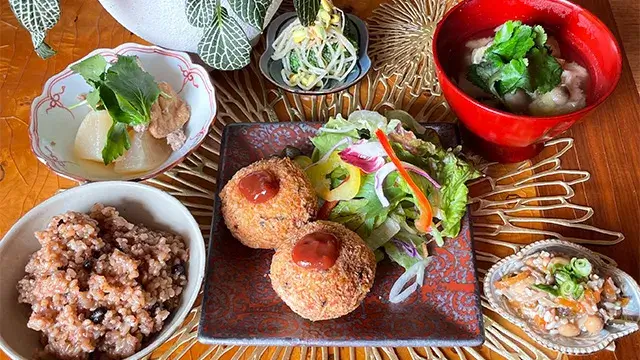 発酵･おばんざいカフェ hirochika.